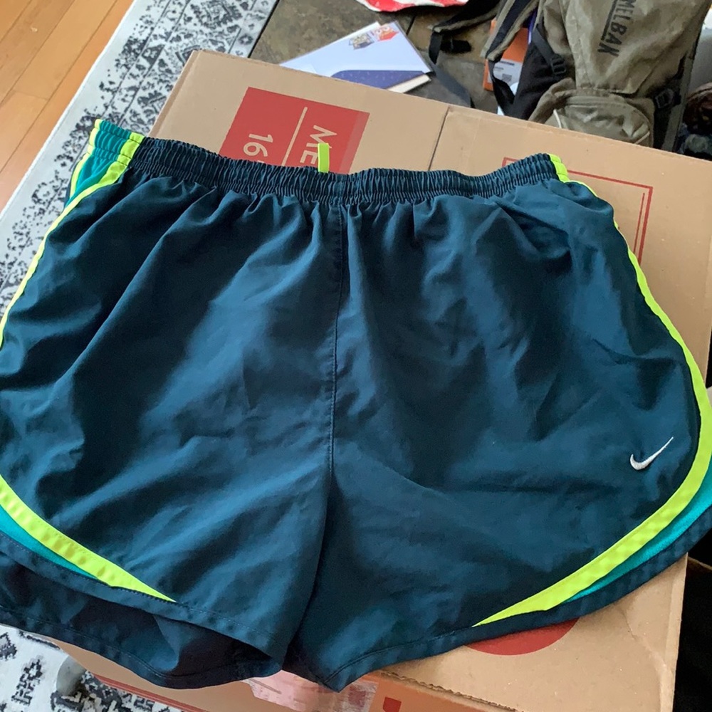 Cute neon Nike shorts!